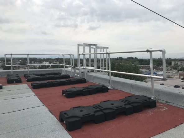 Système de protection sur un toit de Delta Prévention